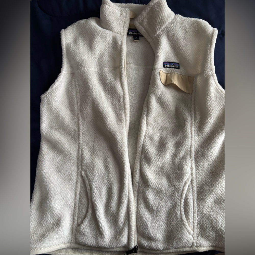Patagonia Fleece Jacket in Cream